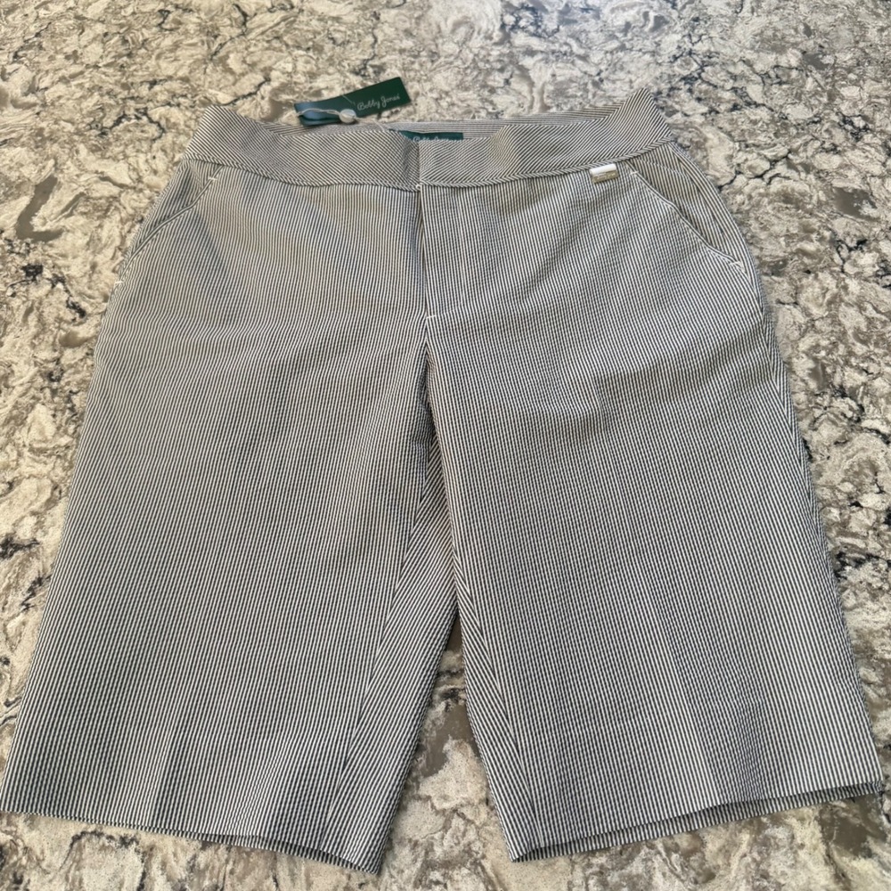 NEW Bobby Jones Women's Golf Bermuda Shorts Navy Blue Seersucker 8 NWT $145